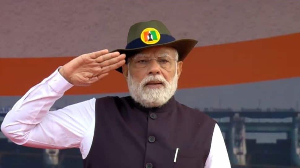 Gujarat: PM Modi Pays Tribute To Sardar Patel, Takes Oath To Uphold India's Unity On National Unity Day