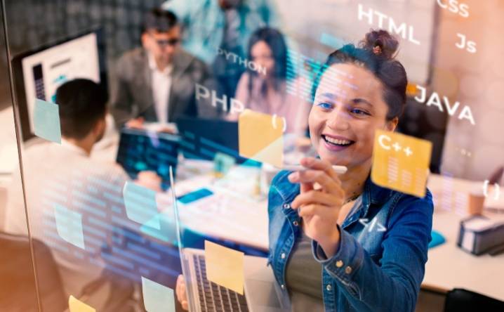 5 formas de usar la IA para ahorrar tiempo y estrés en el trabajo y los estudios