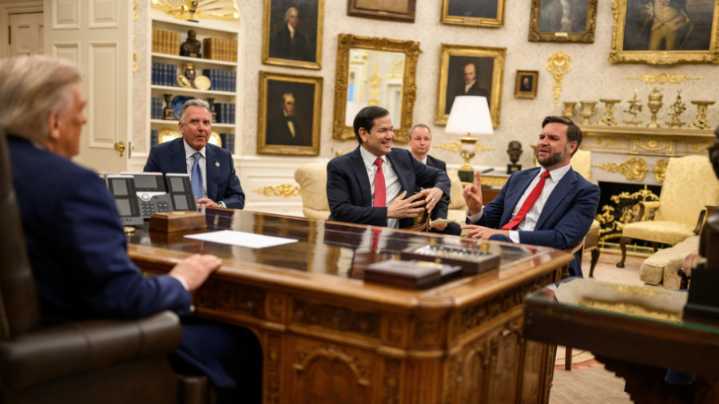 Trump revela el equipo que representará a EE.UU. en la próxima reunión con Rusia