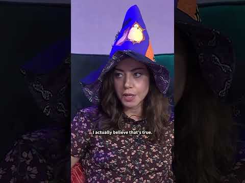 witchy hours in studio 1a with Aubrey Plaza 🎃🔮