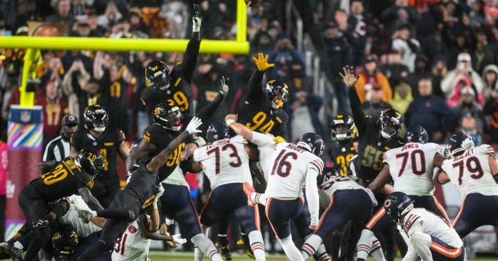 No Hail Mary magic this time and Moody's last-play kick lifts the Bears past the Commanders 25