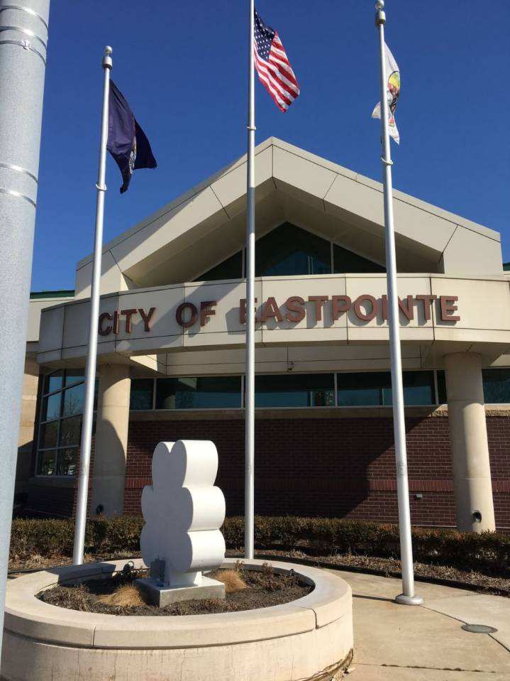Eastpointe makes offer to second city manager candidate