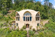 6 eye-catching rounded homes