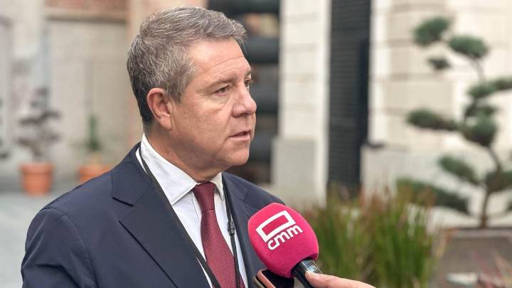 Page dice que hacer transacciones en sobres es "una cosa muy del pasado o muy sospechosa"