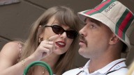 Taylor confirma el verdadero significado de “Wood” y los fans enloquecen con las teorías