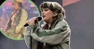 Lola Young cancela todas sus presentaciones próximas tras colapsar en concierto; “siento mucho defraudar”