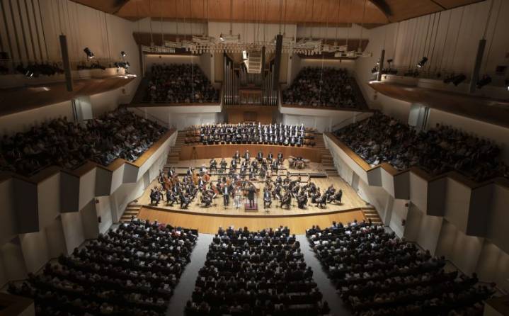 La Orquesta de Valencia inaugura la temporada del Palau de la Música en la Sala Iturbi