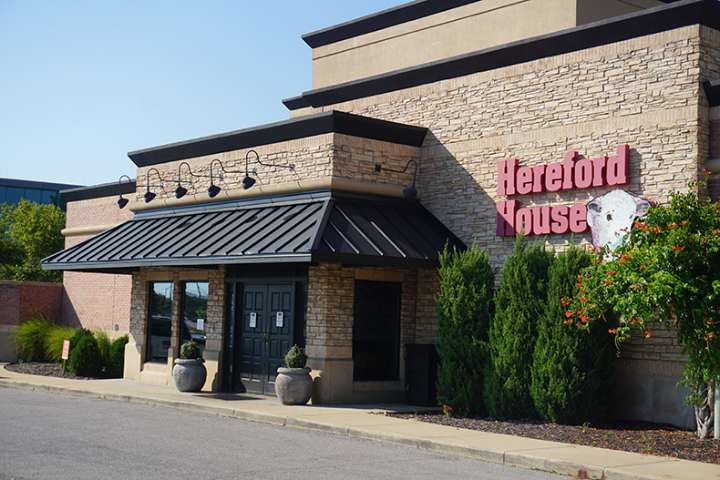 VIRAL: Publicaba videos orinando y escupiendo alimentos del restaurante en el que trabajaba y pagará 11 años de cárcel