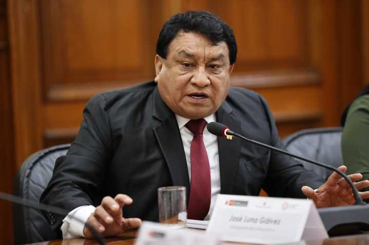 José Luna pide que fallo del TC a favor de Fujimori se aplique en su caso