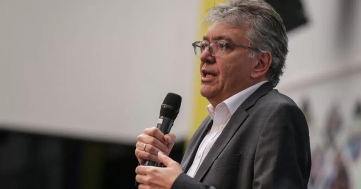 Mauricio Cárdenas: “No hay otra tarjeta de crédito con un cupo de 8.000 millones de dólares"