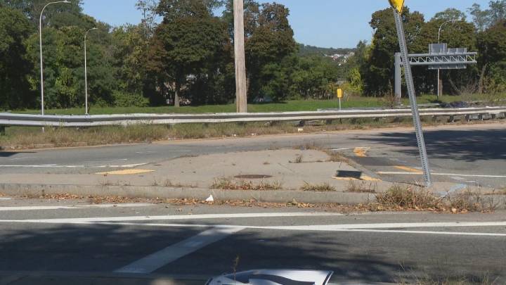Providence, RI fatal school bus crash by Route 10