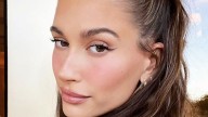 ¿Cómo usar un delineador negro para no verte mayor con el maquillaje clean?