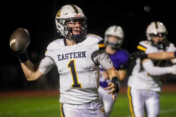 Quinn Bramble leads Eastern York football past York Suburban