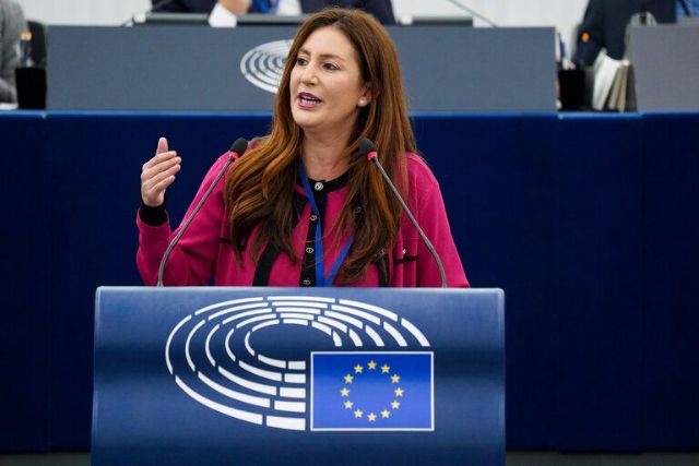 Abadía destaca en el Parlamento Europeo la respuesta de la Región de Murcia ante las inundaciones