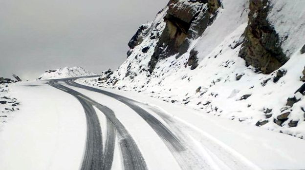 Season’s first snowfall brings down mercury 16°C below normal