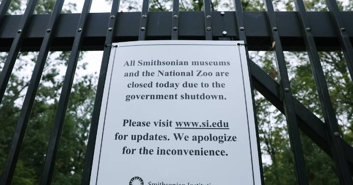 Government shutdown continues as Smithsonian museums, National Zoo temporarily close