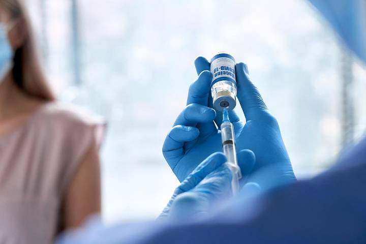 COVID Vaccine Before ICI Initiation Tied to Increased Survival in Patients With Cancer