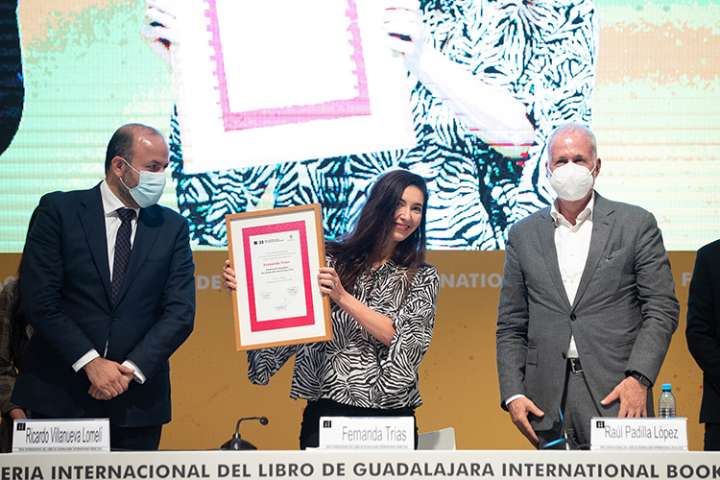 Trías obtiene el Premio Sor Juana