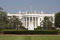 ¿Qué oficinas siguen funcionando durante el cierre de Gobierno en Estados Unidos?