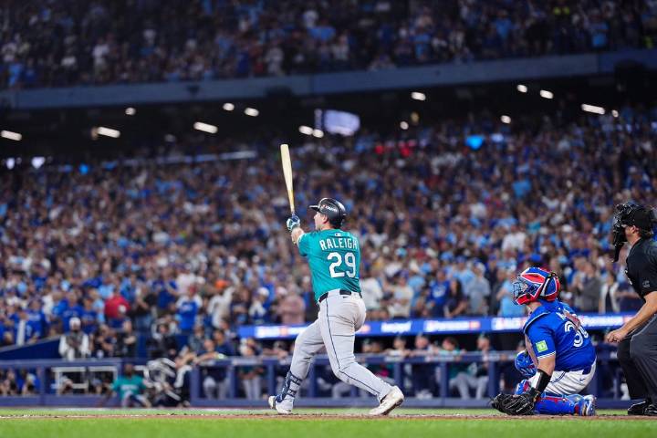 In ALCS’ opening salvo, Cal Raleigh – slugger, receiver, pitch whisperer