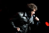 Milei presentó su libro con show musical y avisa de cara a octubre: "Pudieron ganar un round, pero no la batalla"