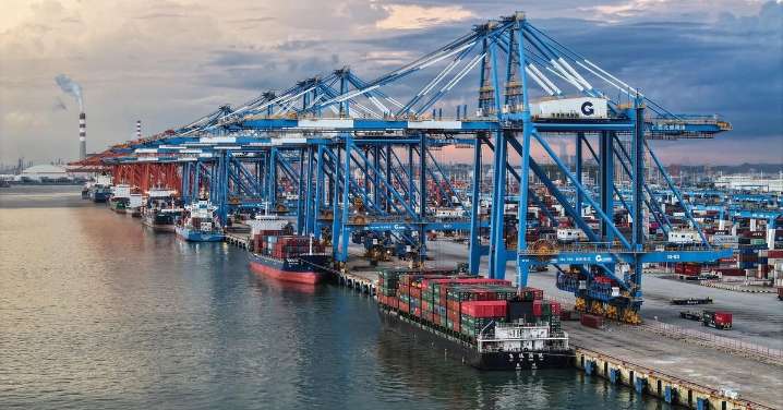 Las exportaciones chinas suben más de un 8% pese a los aranceles