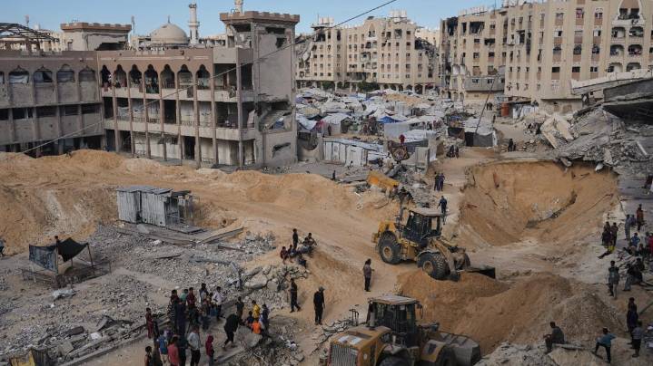 Israel says Gaza's Rafah crossing will remain closed, adding pressure over hostages' remains