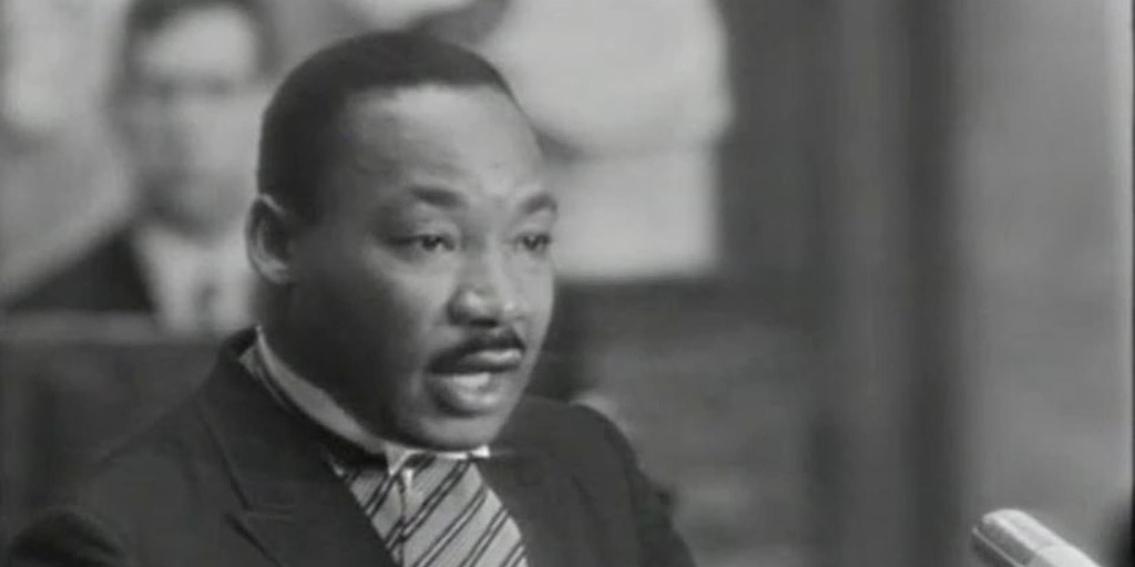 El día que Martin Luther King recibió el Premio Nobel de la Paz por luchar para que termine “la larga noche de injusticia racial”
