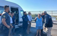 Capturan a en Acuña a mujer buscada por tráfico de personas en Texas