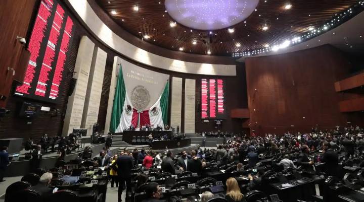 Diputados aprueban en lo general la Ley Aduanera propuesta por Sheinbaum