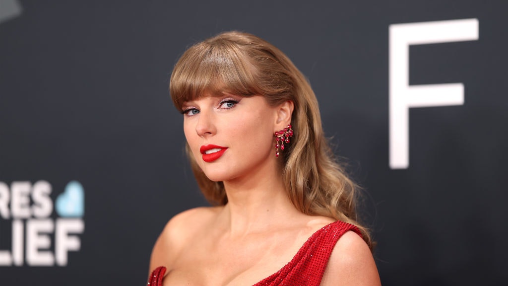 Taylor Swift’s ‘Showgirl’ Tour Wardrobe Is Still In Stock