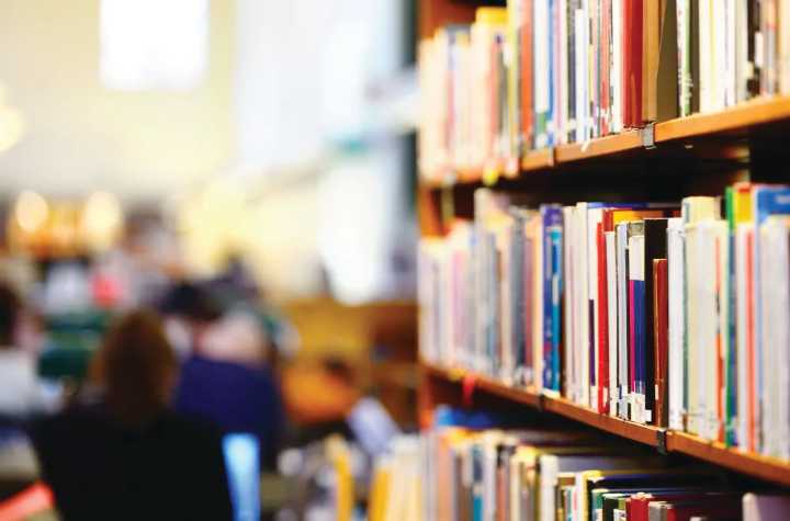 Florida lidera prohibición de libros en escuelas de EE.UU.