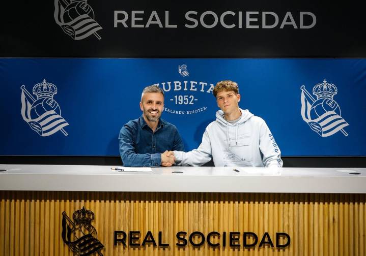 La Real ata también a Carbonell hasta 2028