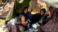 Displaced Palestinians hope to return home amid ceasefire talks