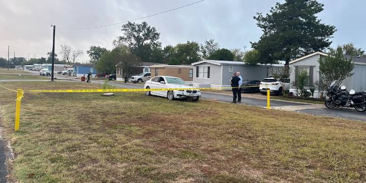 ‘Hood surfing’ incident seriously injures 2 juveniles, 1 arrested