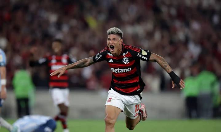 Carrascal brilla y pone a Flamengo a soñar con la final