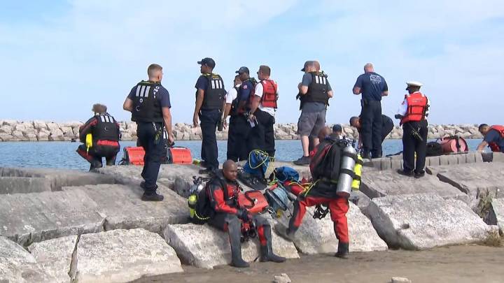 Body found on Lake Michigan near South Chicago, police say