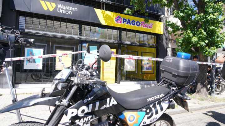 Multimillonario robo en una sucursal de Pago Fácil en barrio Echesortu