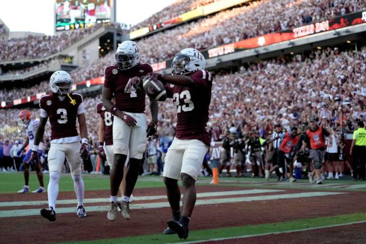 Texas A&M stays perfect, pulls away late from Florida 34