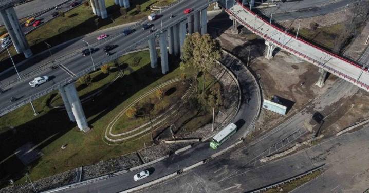 SEGIAGUA repara grieta geológica en Puente de la Concordia; descarta socavón