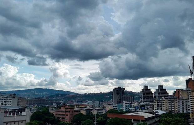 Lluvias y descargas eléctricas impactarán en gran parte del país