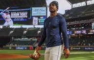 Photos: Mariners take on Blue Jays in ALCS Game 5