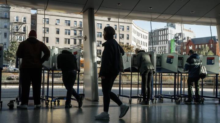 Early voting begins in New York City mayor's race and contest to pick New Jersey's next governor