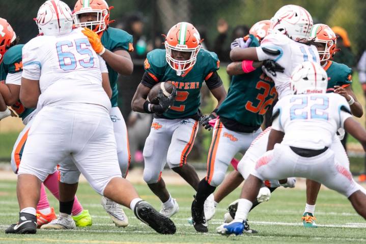 Football: Reggie Gray Jr. provides spark for Morgan Park