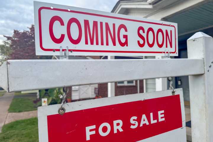 Average long-term US mortgage rate slips to 6.27%, nearing a low for 2025