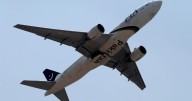 Aerolínea estatal Pakistan International Airlines reanuda vuelos al Reino Unido tras veto de 5 años