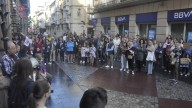 Jaca protesta por el cierre de una tienda familiar que se convertirá en viviendas turísticas