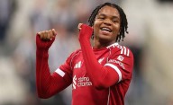 Quién es Ngumoha, la joya de Liverpool: dónde nació, de qué juega y edad
