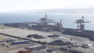 Novedades en el juicio por la desaparición del carbón en el Puerto de Gijón: el juez suspende por 60 días la vista