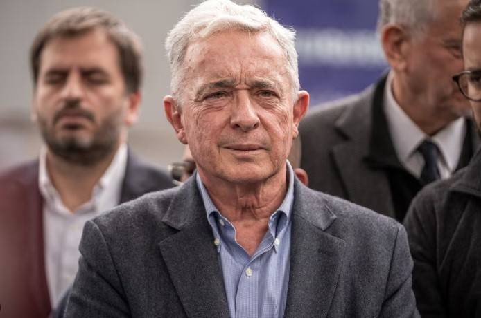 Colombia: Tribunal Superior declara inocente a Álvaro Uribe y anula su condena de 12 años